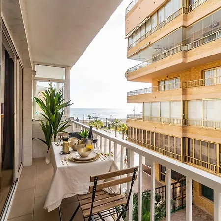 Paseo Maritimo Deluxe By The 公寓 *